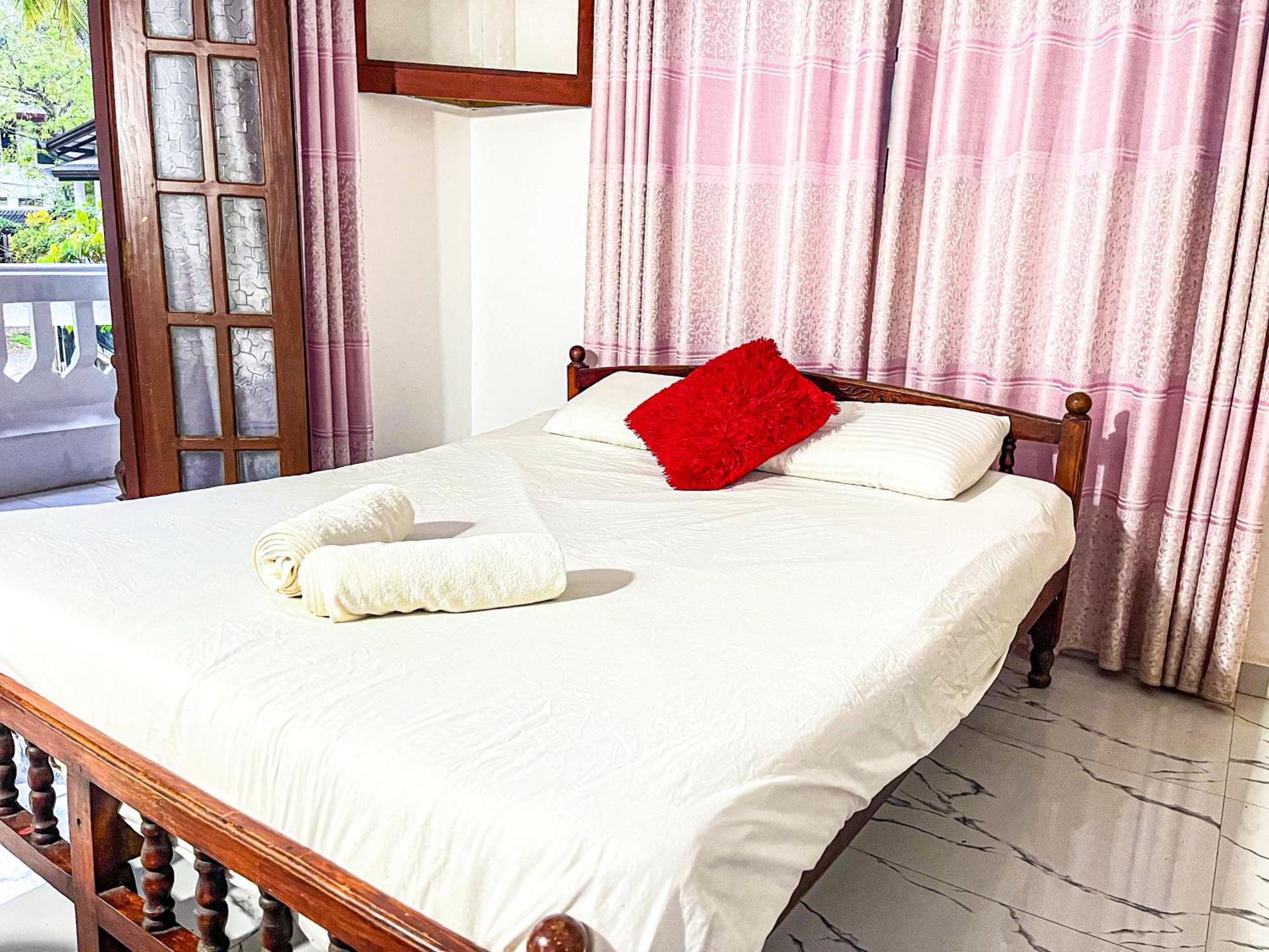 Galle Camellia Habitación foto